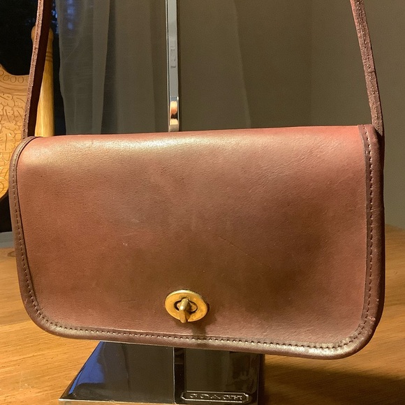 Vintage Coach Dinky Bag - Picture 1 of 9